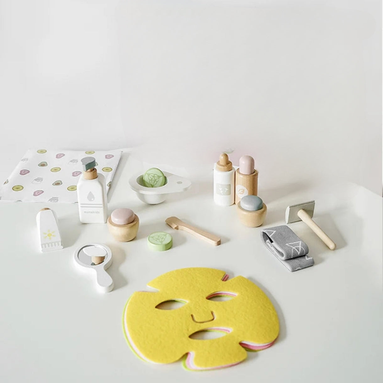 Jouet Simulation Spa Rasage en Bois Montessori